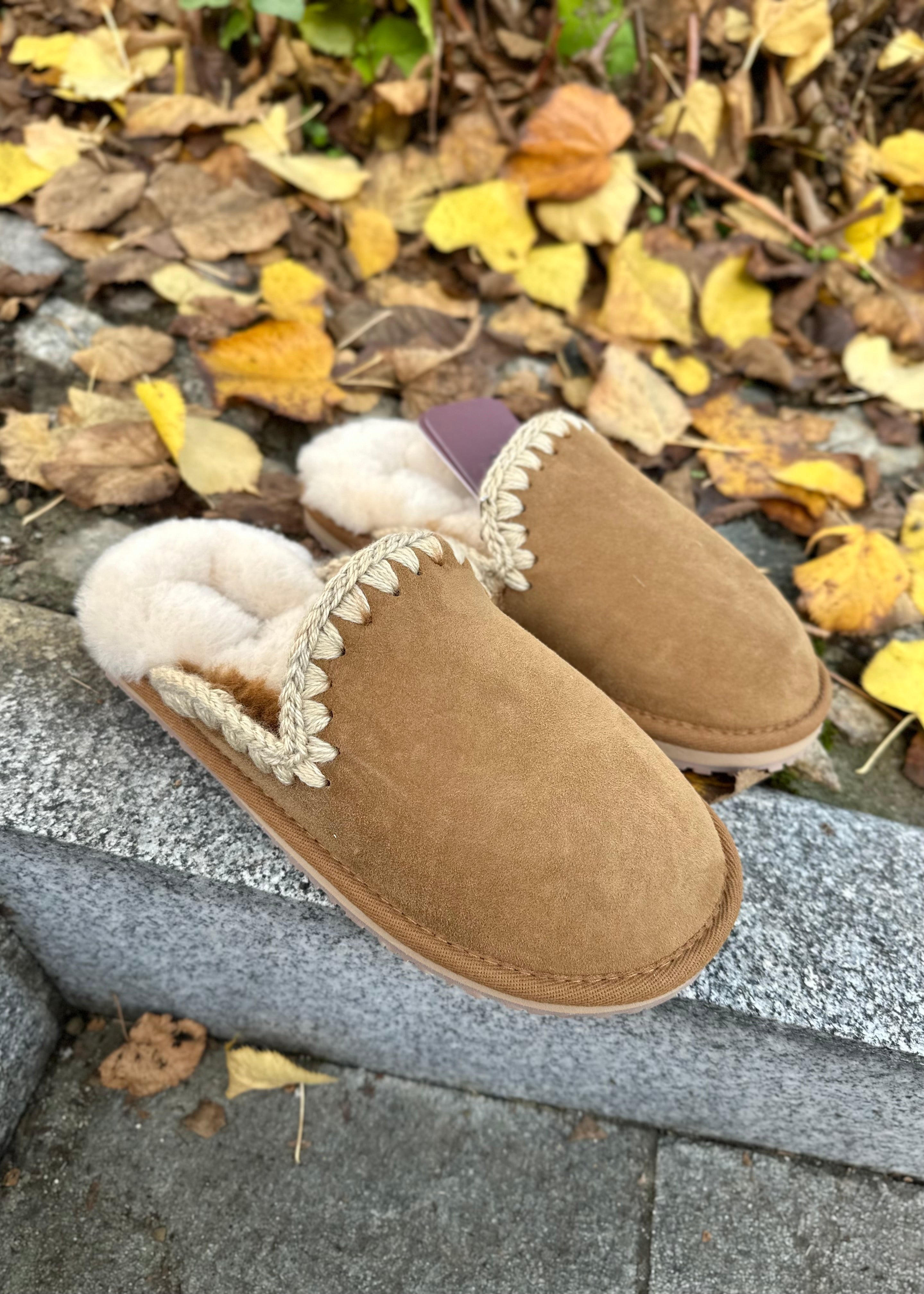 Chaussons Mou Eskimo Cognac - L'adresse Corte