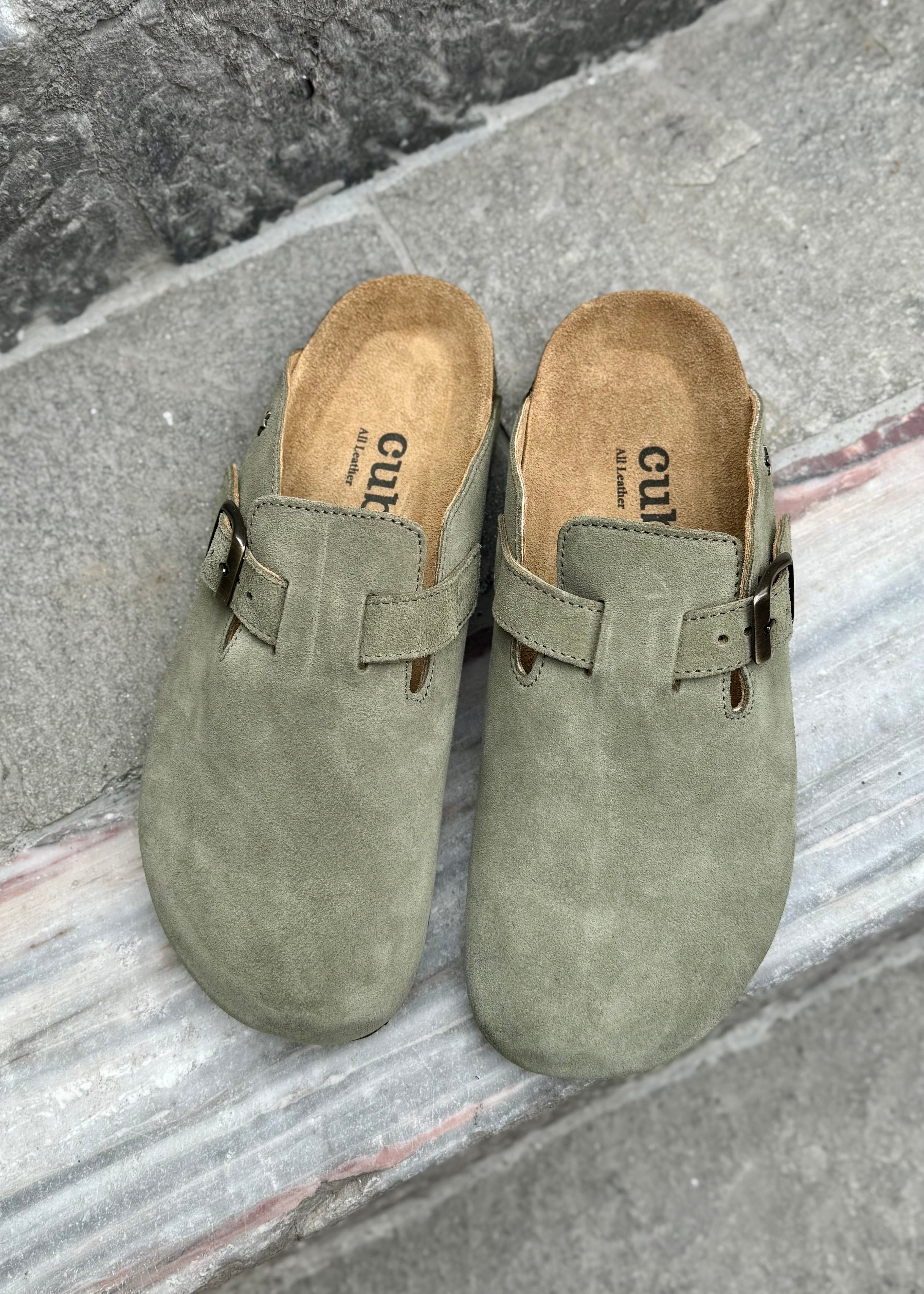 Mules Cubanas Maria suède Kaki - L'adresse Corte