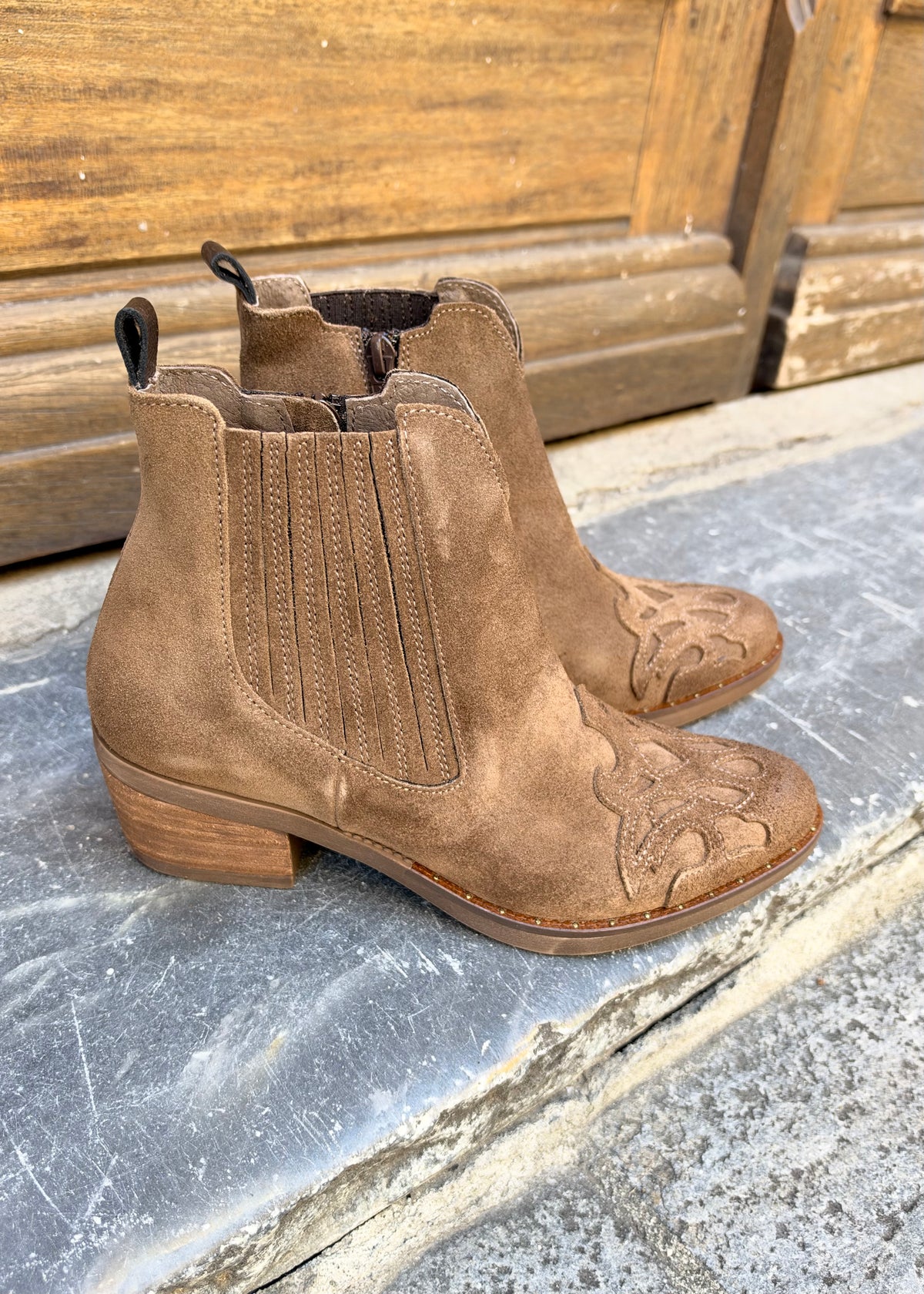 Bottines santiag MKD Ella beige