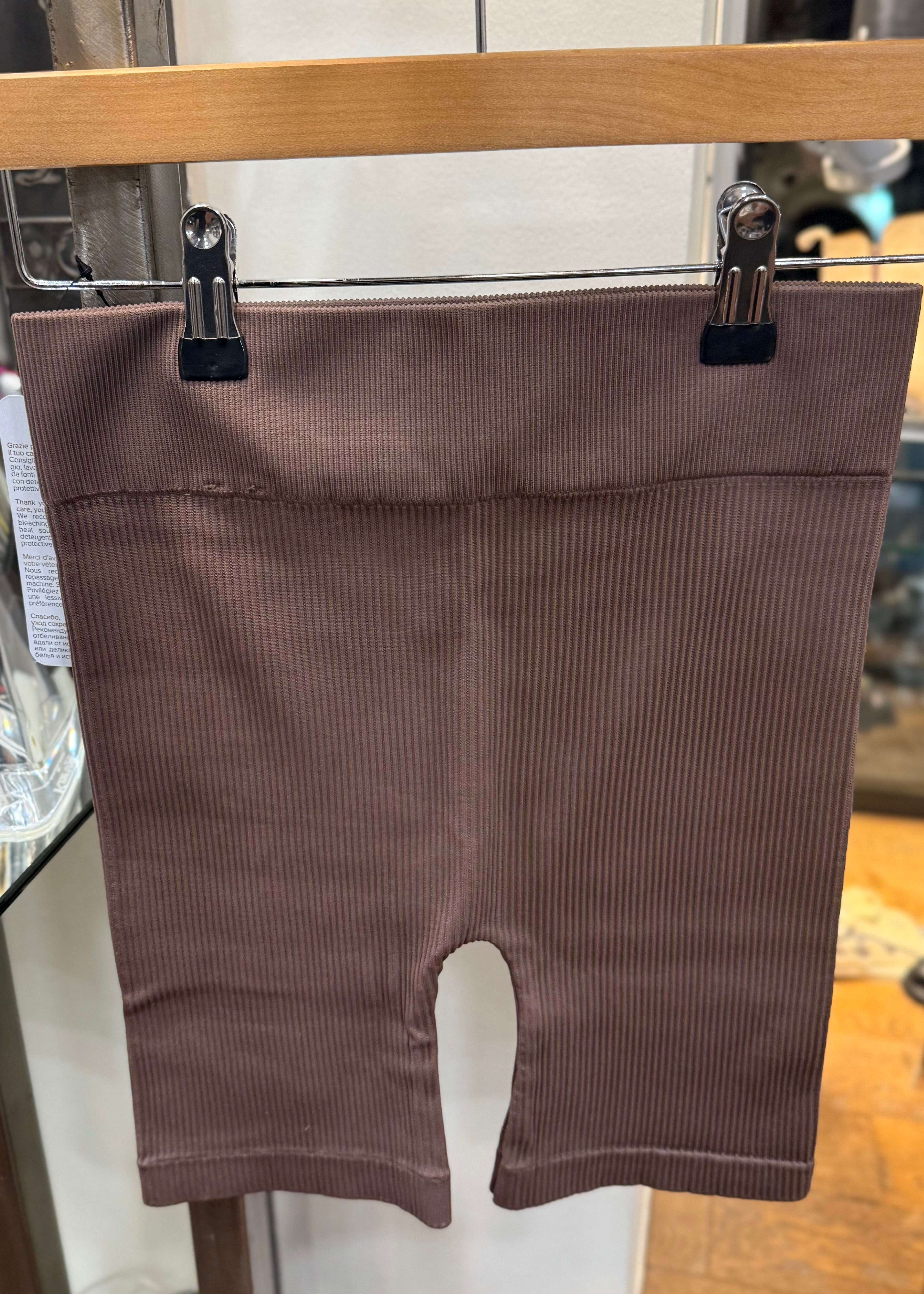 Short pilates SIAWEAR Ribs COFFEE SIAWEAR