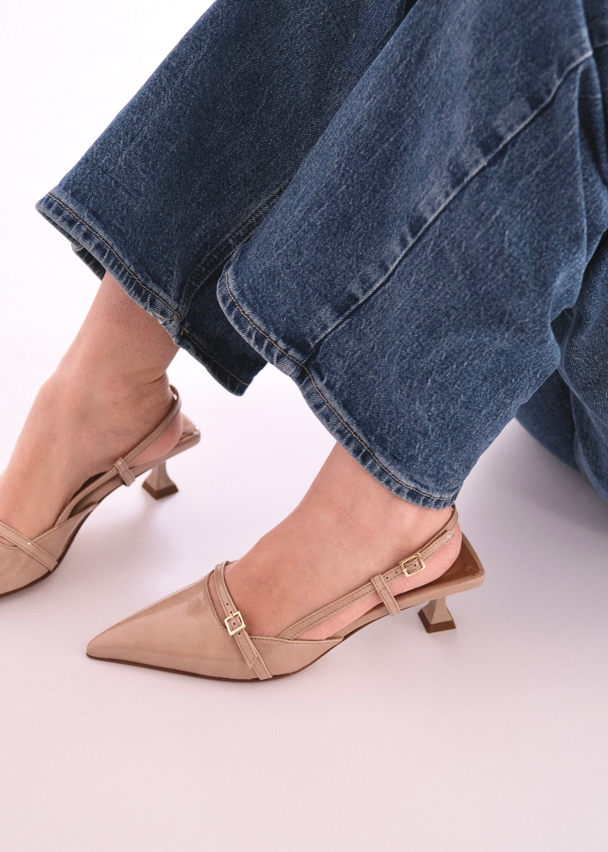 Escarpins Bobbies Reem Beige Latté - L'adresse Corte