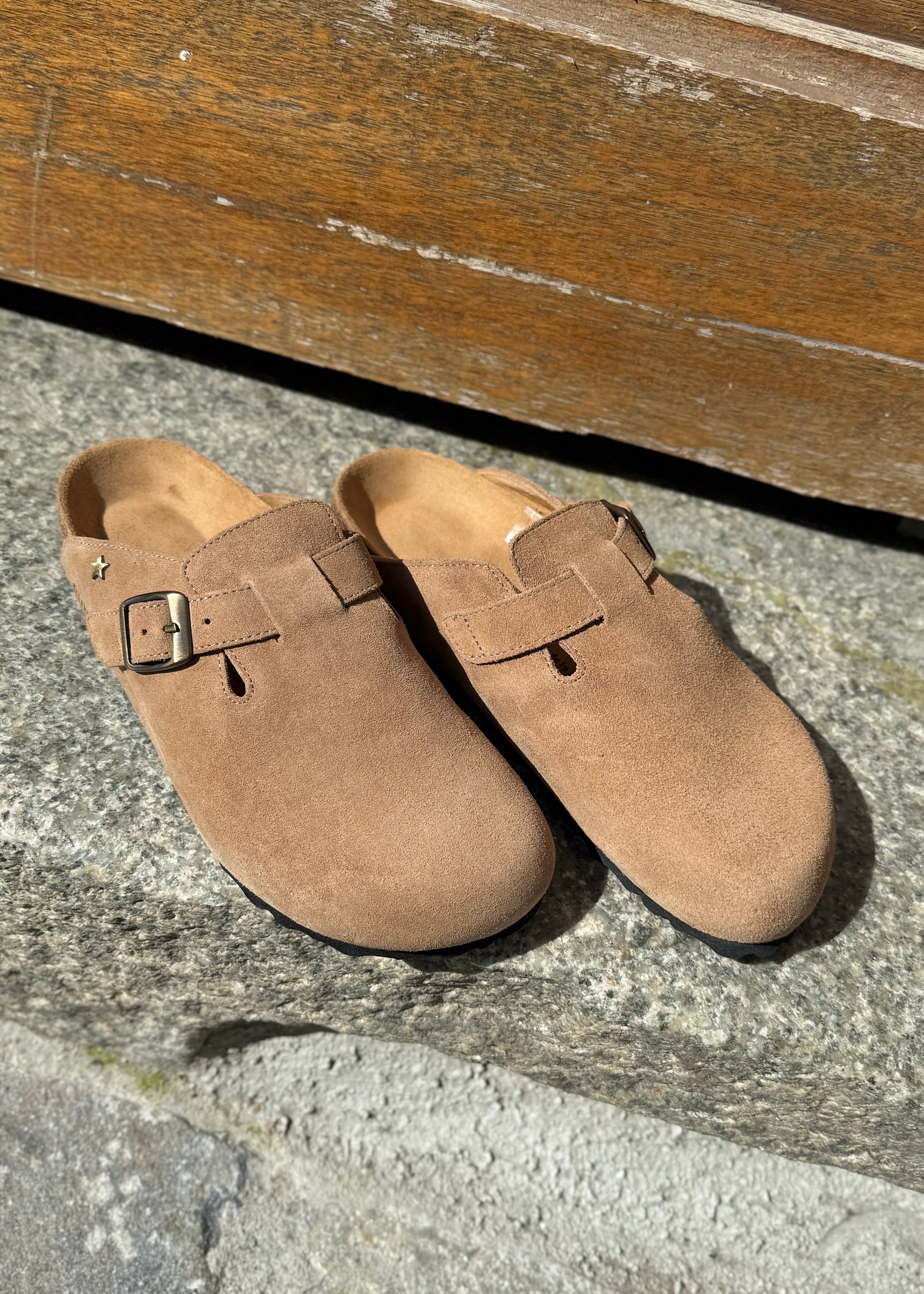 Mules Cubanas Maria suède Beige - L'adresse Corte