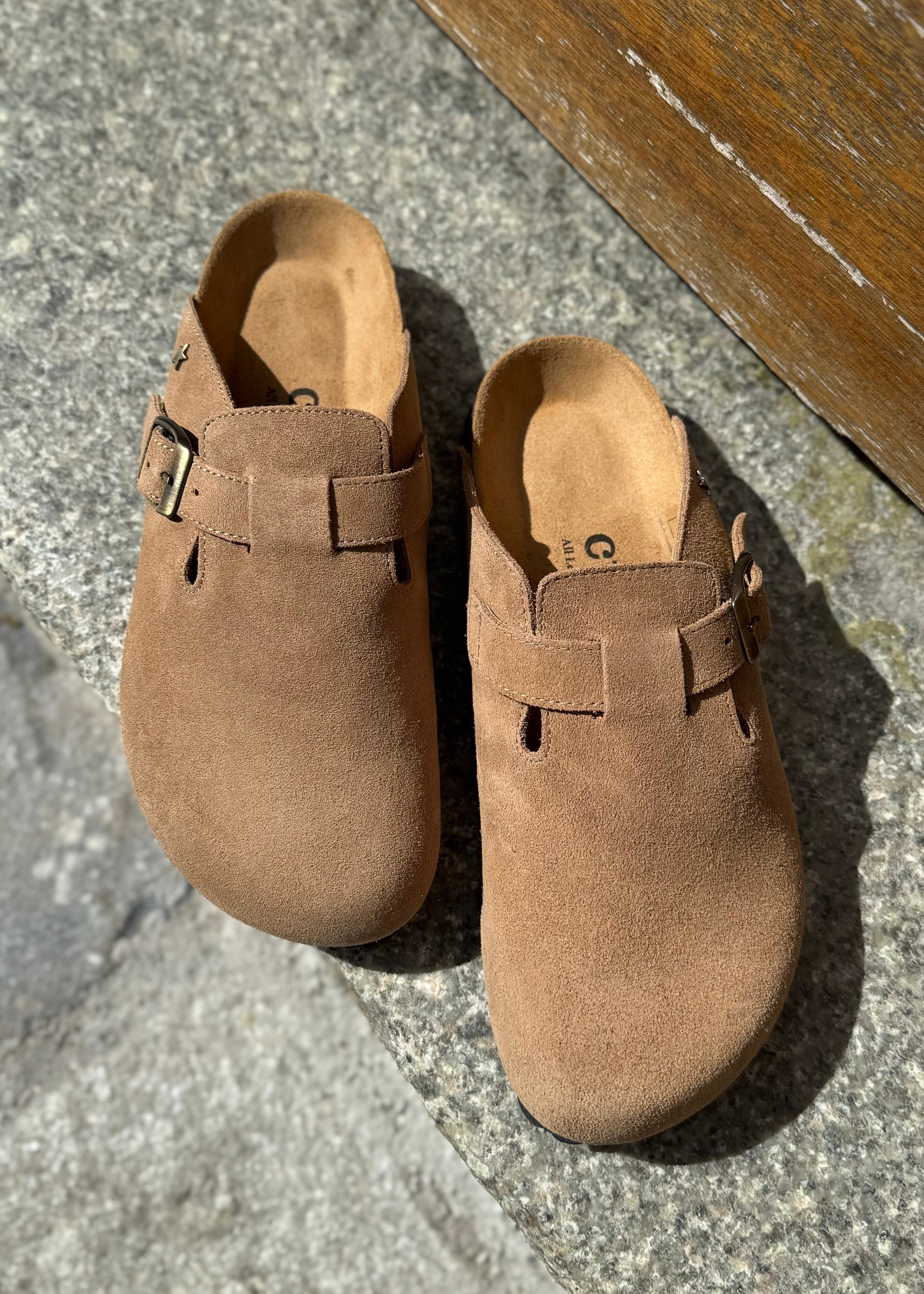 Mules Cubanas Maria suède Beige - L'adresse Corte