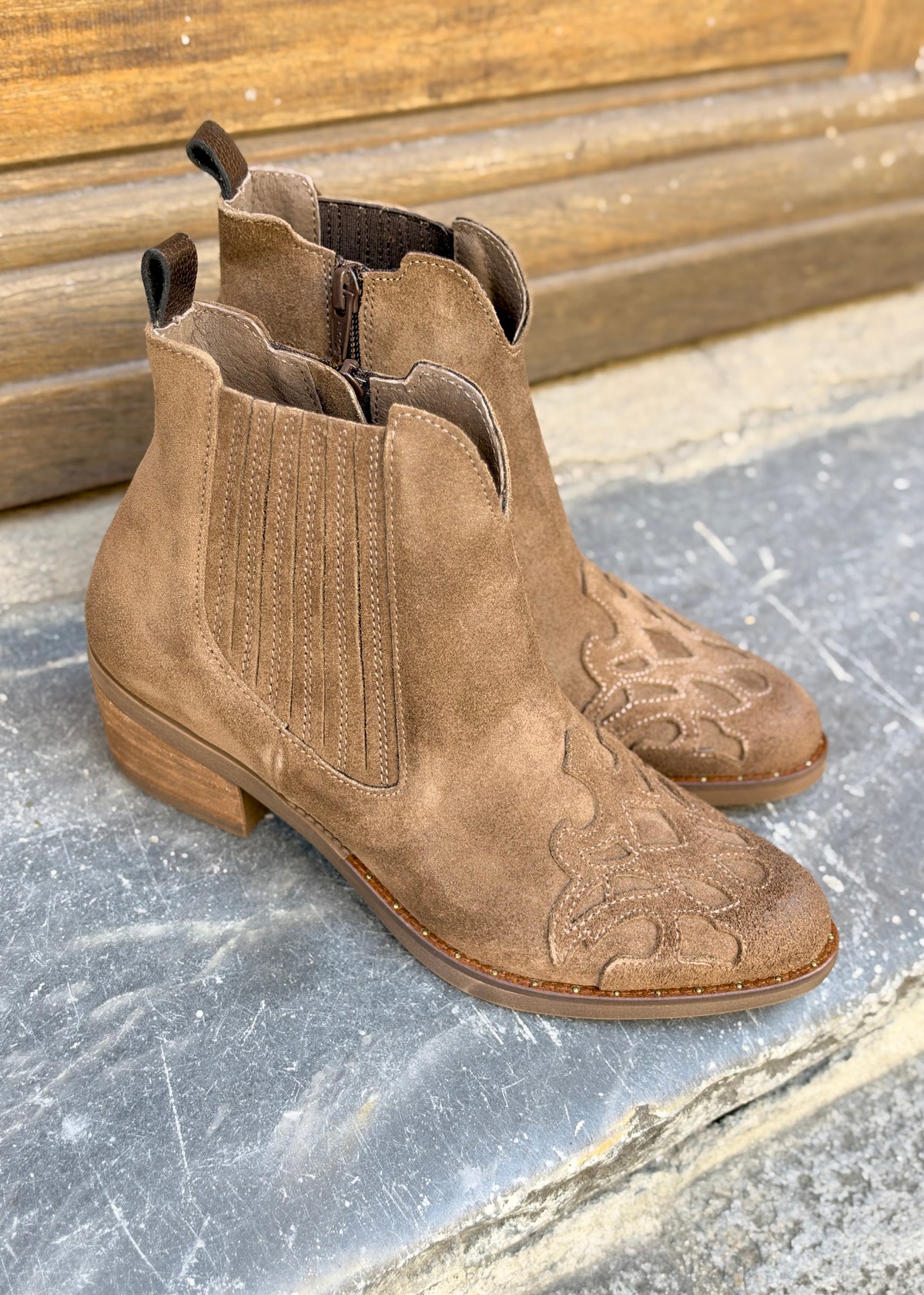 Bottines santiag MKD Ella beige