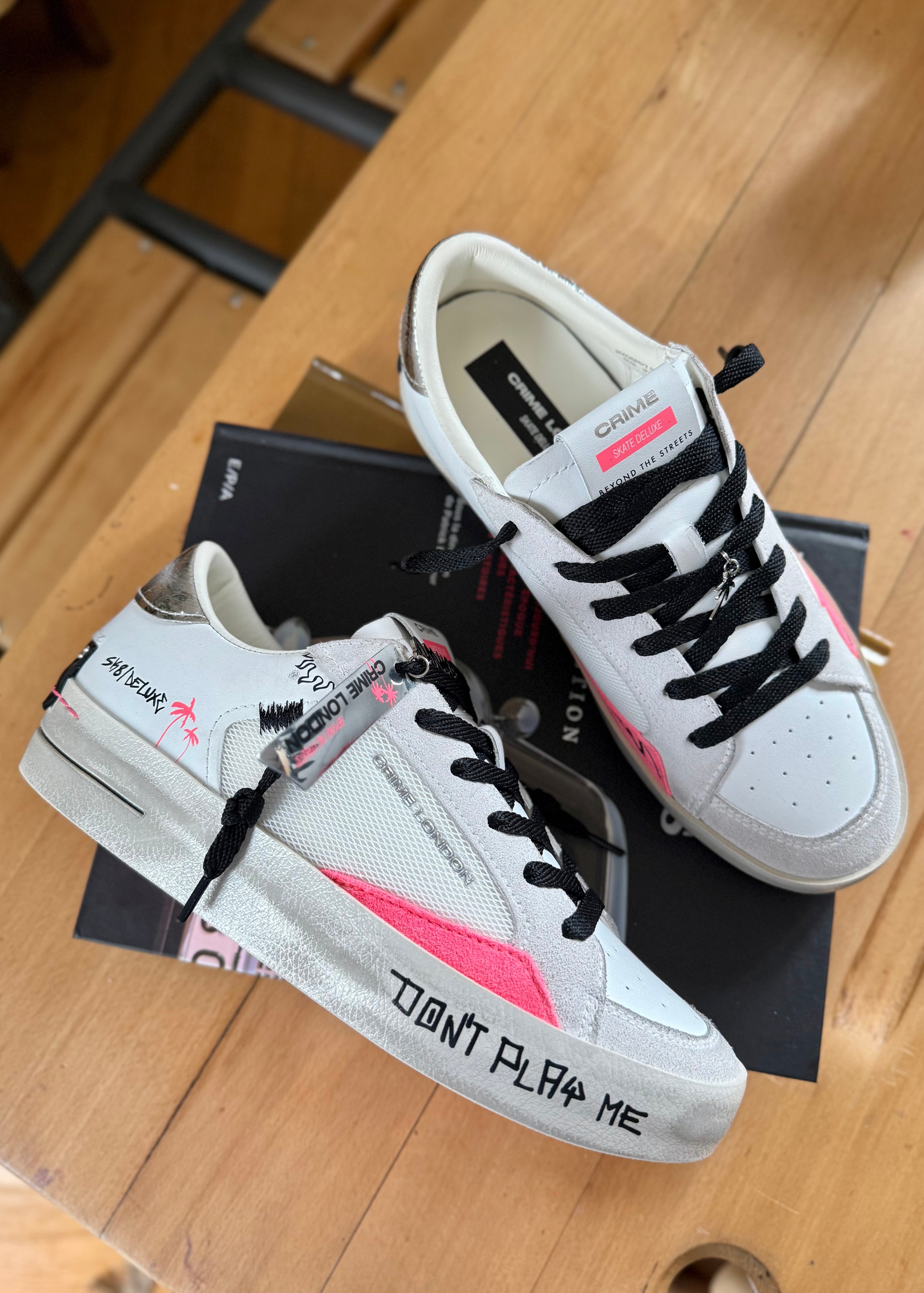 Baskets Crime London SK8 Deluxe Graffiti