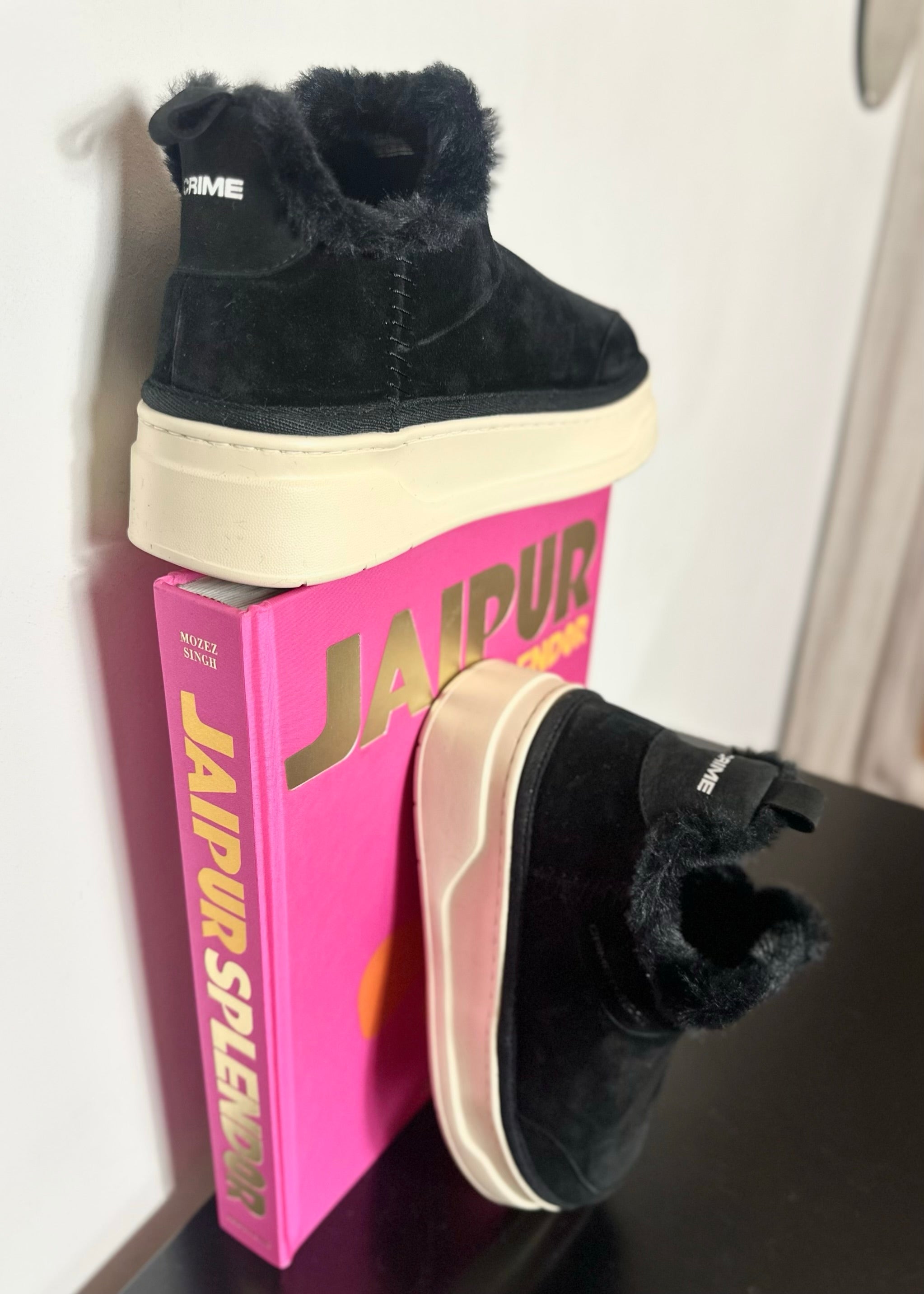 Boots Crime London Snooze Noir