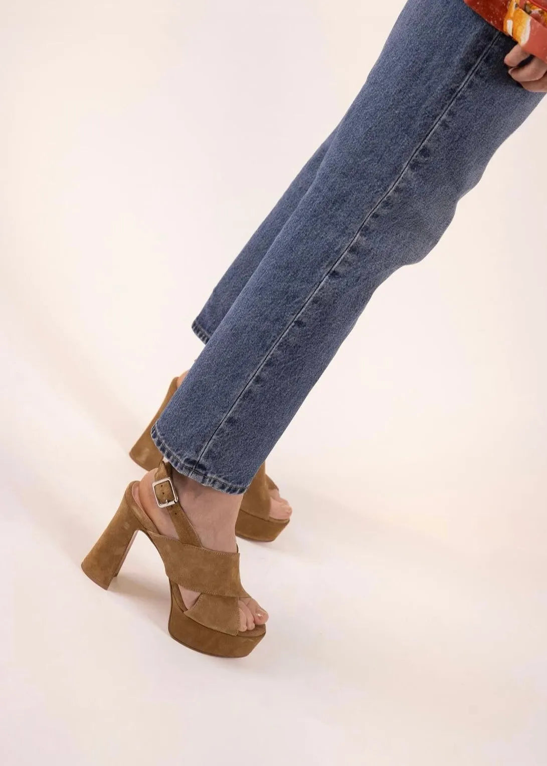 Sandales à talons Anna F. 3703 camel - L'adresse Corte