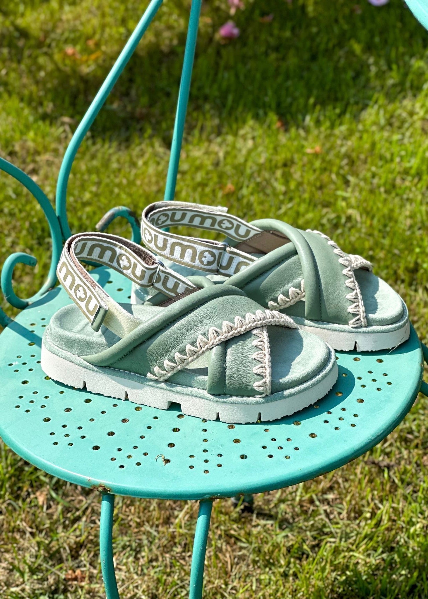 Sandales Criss-Cross MOU Almond - L'adresse Corte