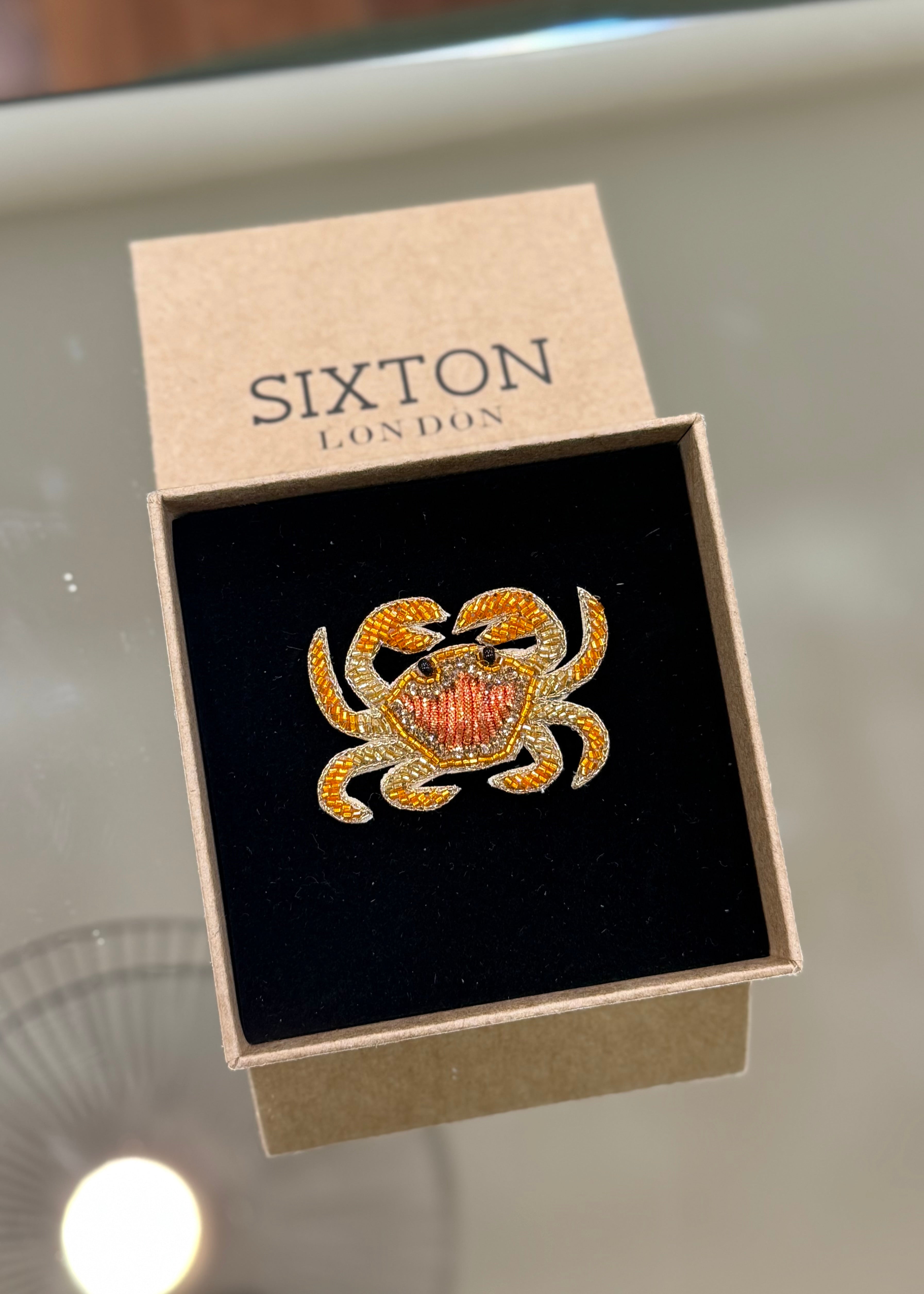 Broche Crabe brodée - Sixton London - L'adresse Corte