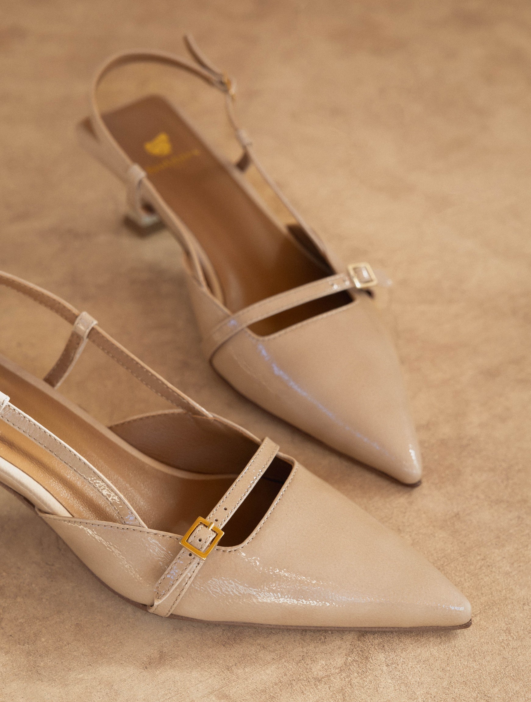 Escarpins Bobbies Reem Beige Latté - L'adresse Corte