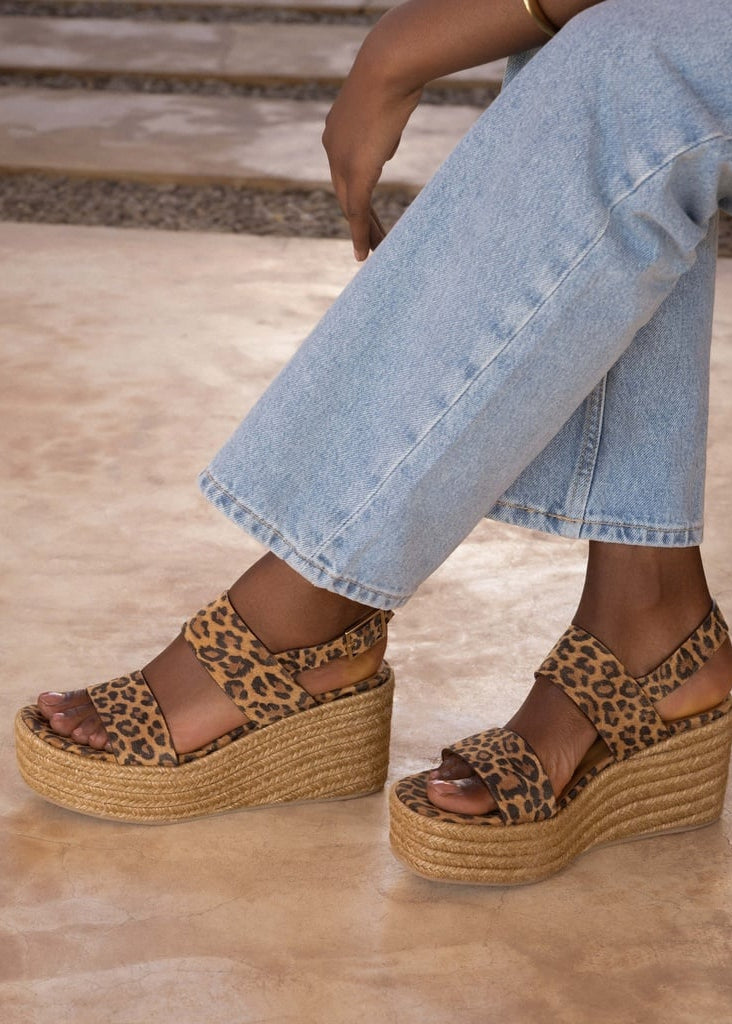 Sandales compensées Bobbies Thea Wild Léo