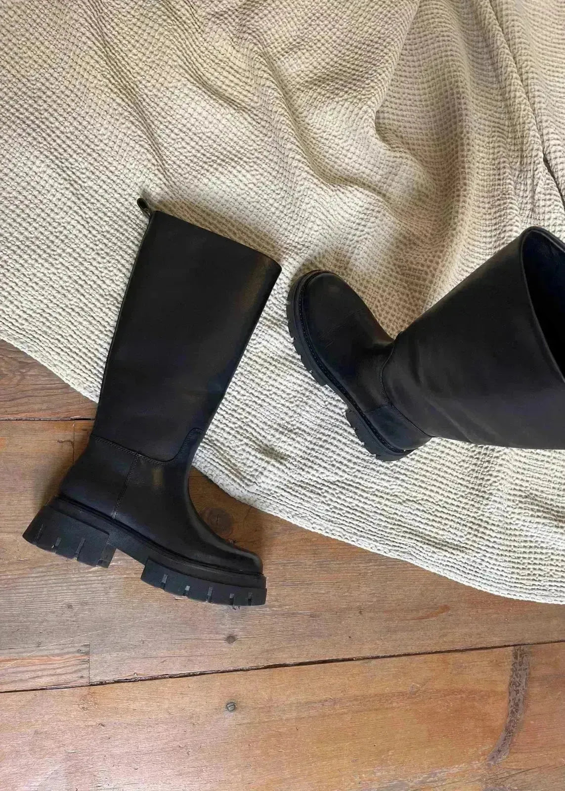 Bottes Ash Lucky Black mustang - L'adresse Corte