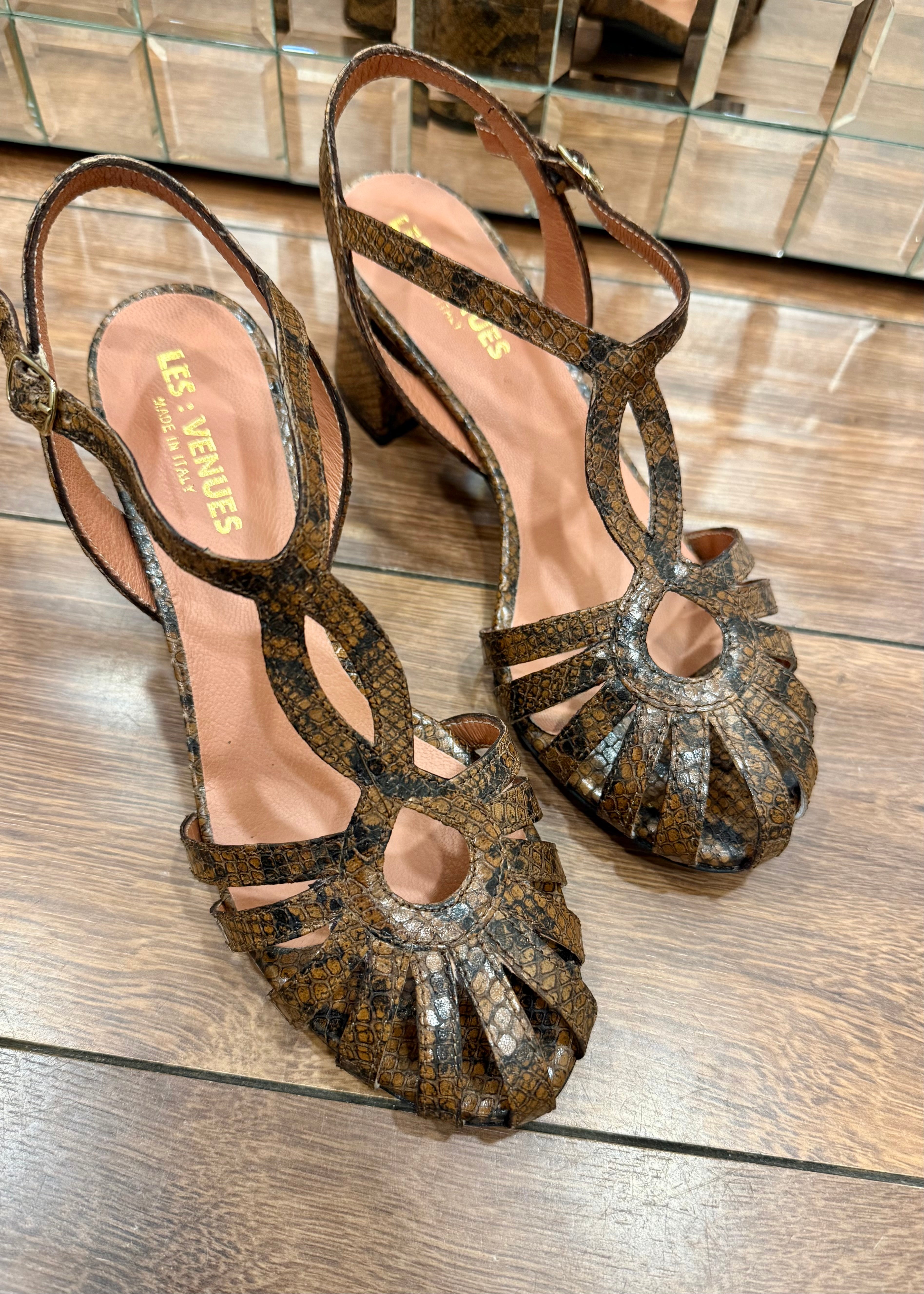 Sandales à talons Les Venues 9711 Boa - L'adresse Corte 