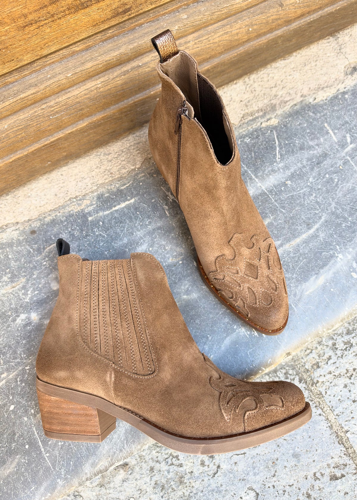 Bottines santiag MKD Ella beige
