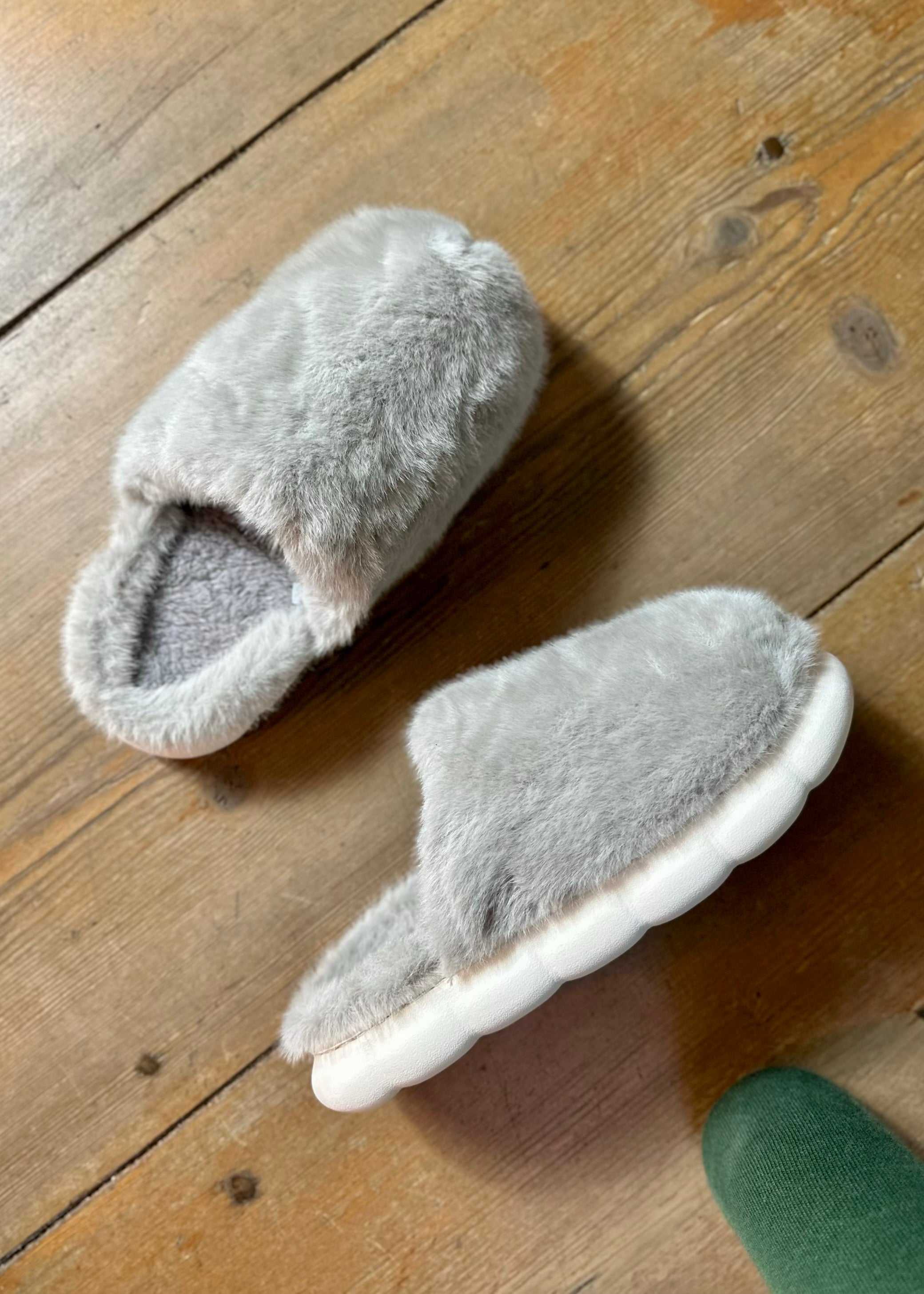 Chaussons Homewear fluffy Fur Gris