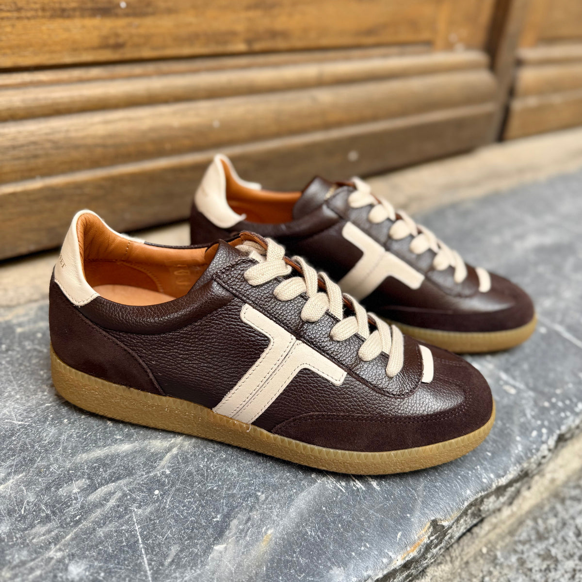 Baskets plates Maison Toufet Solveige cuir marron hiver 2025