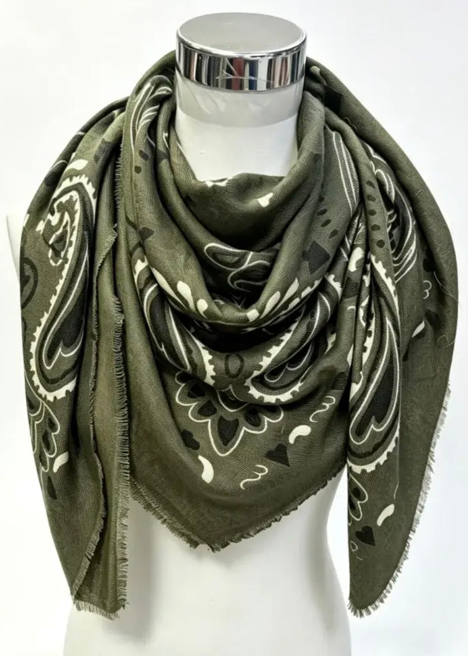 Foulard lainé K22 motif bandana