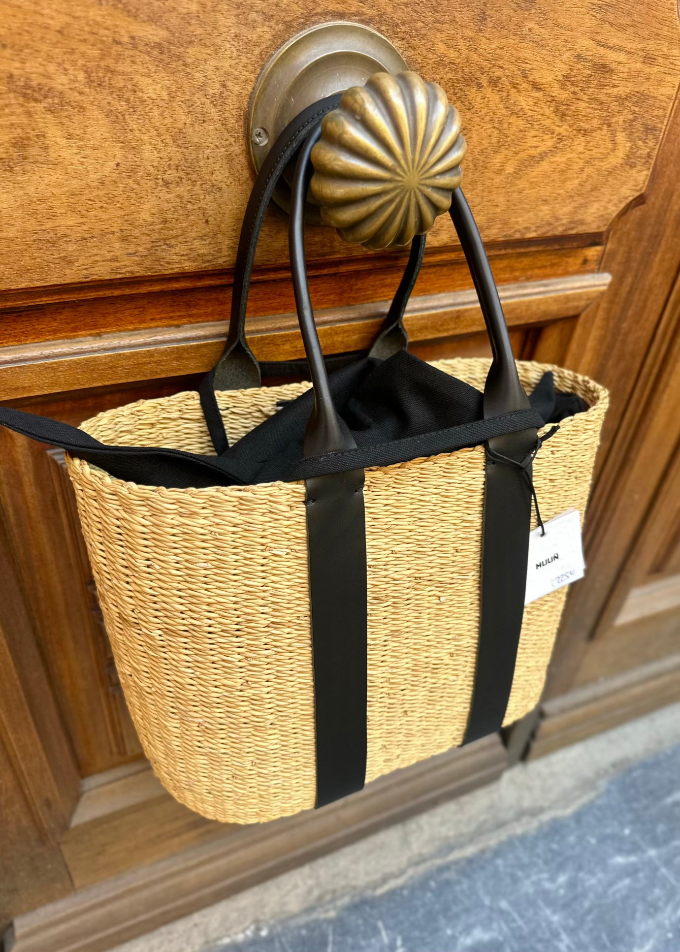 Muuñ George Net Basket - Natural - Black Handles