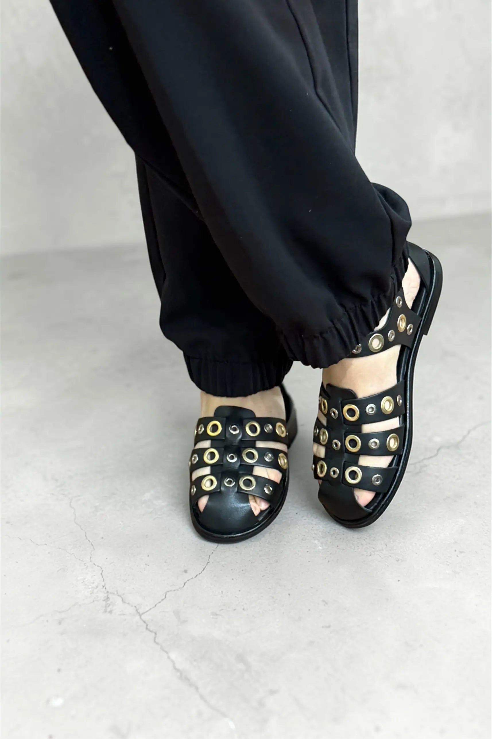 Méduses Maison Toufet Jenny cuir noir/rivets Maison Toufet